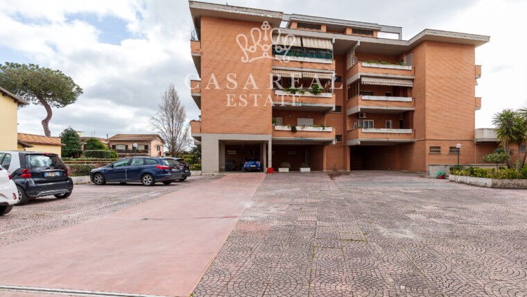 TRILOCALE ACILIA MONTI SAN PAOLO